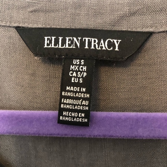 Grey blouse with 3/4 length sleeves. Size: S. Brand: Ellen Tracy - Picture 5 of 9